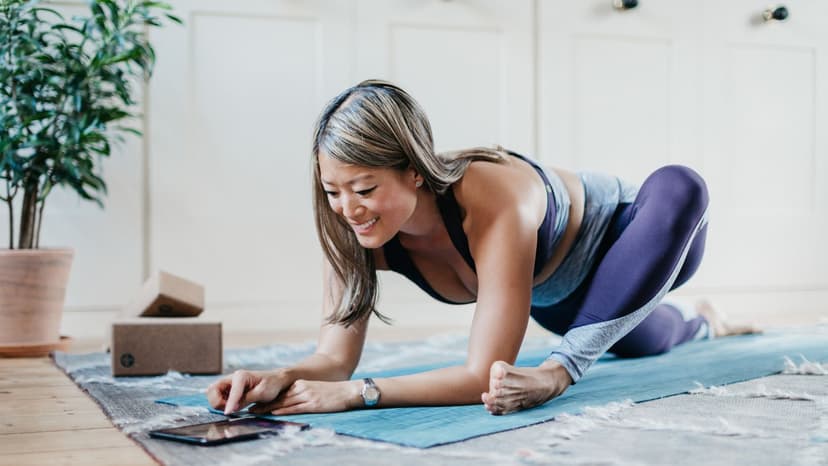Best Online Yoga Classes (Paid and Free) in 2025